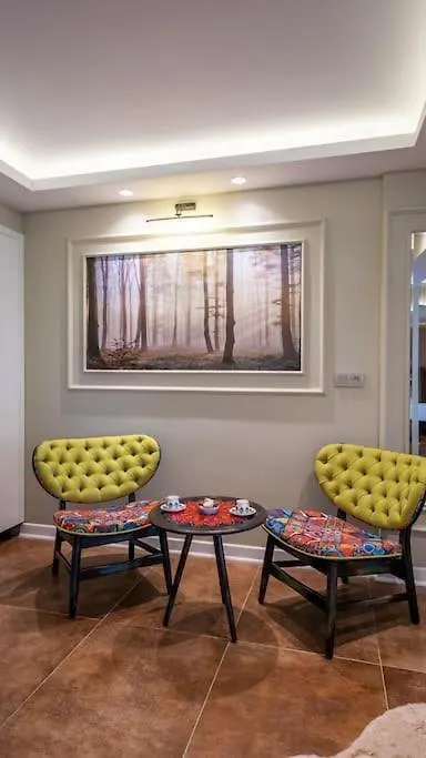 Fethiye Merkezde Jakuzili Lueks Daire - Ocekhomes Meva Turquía